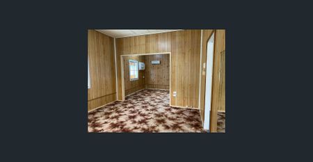 WALK TO THE SHOPS! - Photo 3