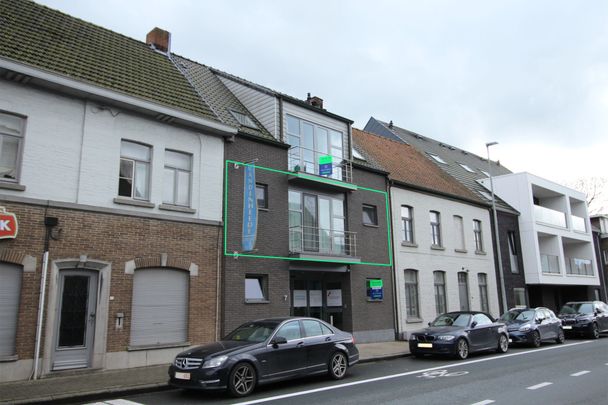 Lichtrijk appartement in hartje Tiegem! - Photo 1