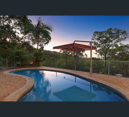27 Glenrowan Drive, Tallai, Qld 4213 - Photo 2