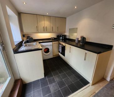 2 bedroom house to rent - Photo 2