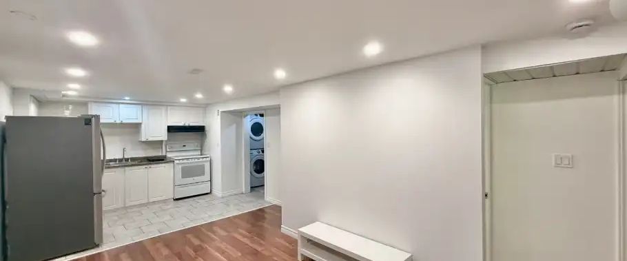 2-7139 Darcel Ave, Mississauga, Ontario L4T 2X1 | 7139 Darcel Avenue, Mississauga - Photo 1