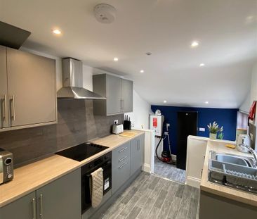 1 bed house to rent in Coal Clough Lane, Burnley, BB11 - Photo 4