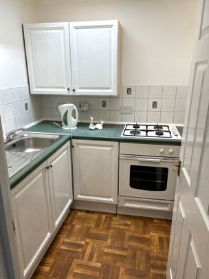 £850 PCM, Part-Furnished Second Floor Studio Flat in Caroline Street, City Centre, Cardiff, CF10 1FF - Photo 1