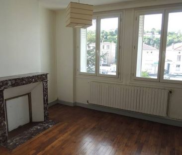 TYPE III - CENTRE VILLE DE POITIERS - Photo 1