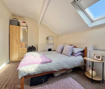 2 bedroom terraced house to rent - Photo 4