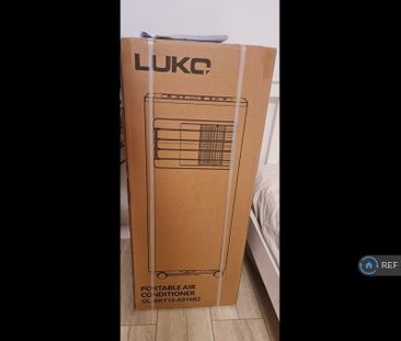 1 bedroom in a flat share to rent - Photo 1