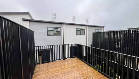 Modern Comfort Multiple Outdoor Spaces Great Location! - Photo 2