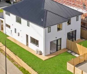 Stunning 4-Bedroom Family Home in Karaka - Photo 5