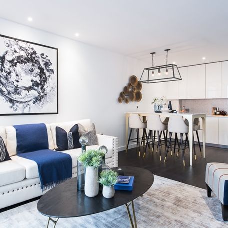 An interior-designed three-bedroom apartment in Nine Elms along London's iconic South Bank SW11. - Photo 1