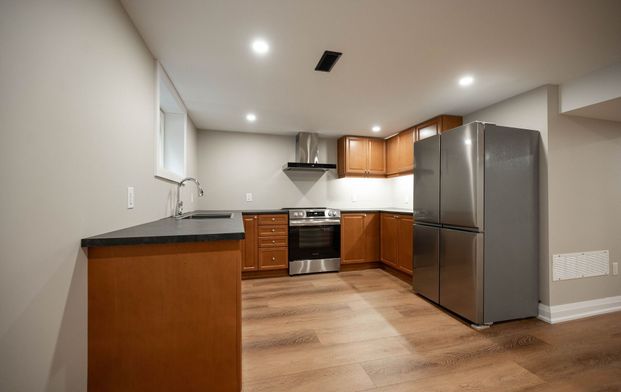 For Lease - 16 Eleanor Court Unit# Lower, Guelph, Ontario - Photo 1