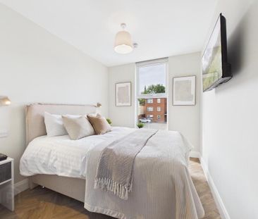 Room 4 The Ashley Collection, Ashley Avenue, Belfast, BT9 7BT - Photo 4