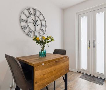 2 bedroom semi-detached house to rent - Photo 4