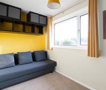 3 bedroom terraced house to rent - Photo 6