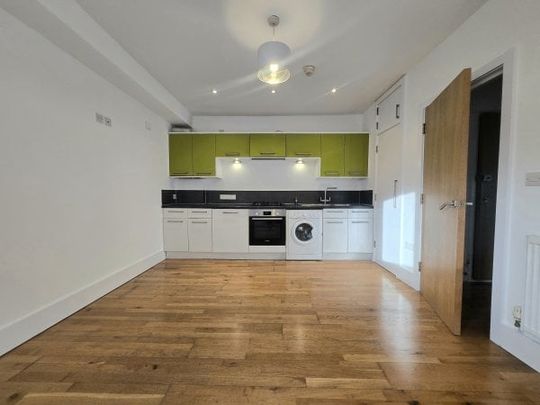 Conway Place BN3 3DW 1 bedroom apartment to rent - Photo 1