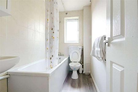 Larmans Road, Enfield, Greater London, EN3 - Photo 3