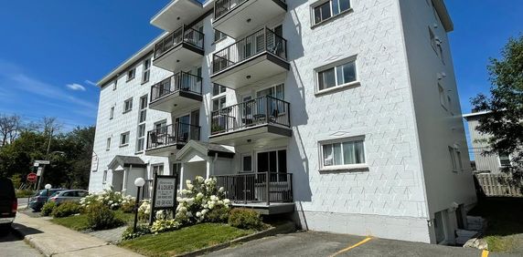 2 1/2 À Louer - Photo 2