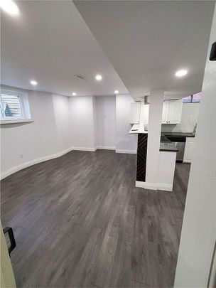 For Lease - 1236 Atkins Drive, Newmarket, Ontario - Photo 1