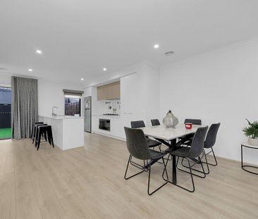 Stylish and conveniently located! - Photo 3