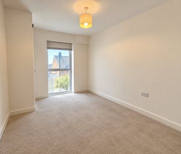 Flat to rent - Swanley, BR8 - Photo 3