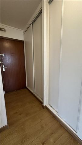 2 pièces - Meublé - 52,42 m² - 8ème étage - Colocation non autorisée - Photo 4