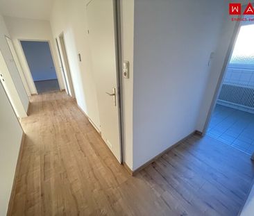 Zentral gelegene 3-Raum-Wohnung mit Balkon! - Foto 4