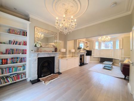 4 Bed Semi-Detached House, Hartfield Crescent, SW19 - Photo 3