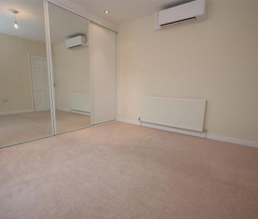 4 bedroom semi-detached house to rent - Photo 4