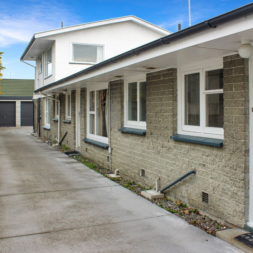 2/92 Office Road, Merivale - Photo 1