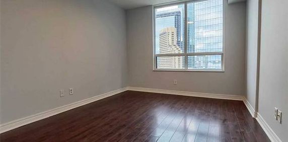 1+1 Bedroom, 1 Bathroom - Infinity Condos - Photo 2