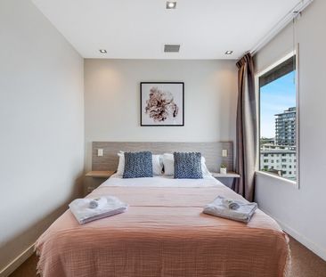 Fully Furnished, 2 Double bedrooms *carpark not included* - Photo 6