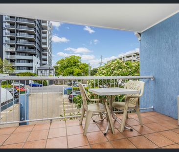 Affordable Apartment in Quiet Woolloongabba Complex - Photo 5