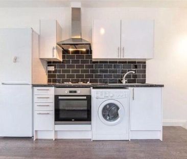 Studio to rent - Photo 6