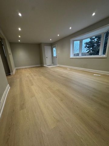 For Lease - 16 Almond Avenue, Whitby, Ontario - Photo 2