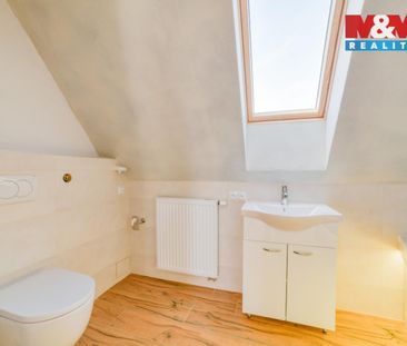 Pronájem bytu 1+kk a garsoniéry 36 m², Zlatá 1809, Cheb - Photo 4