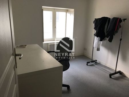 Location Appartement 3 pièces 66m² CHALON SUR SAONE 71100 - Photo 3