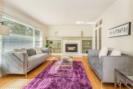 For Lease - 383 Maplehurst Avenue, Oakville, Ontario - Photo 5