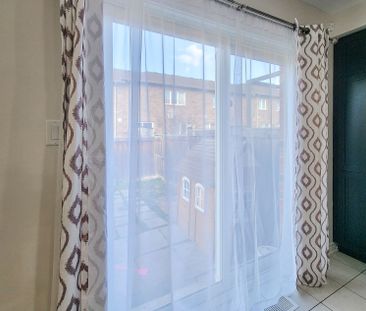 For Lease - 82 Reichert Court, Milton, Ontario - Photo 4