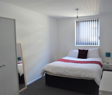 2 Bed Flat, Marquis Street, LE1 - Photo 2