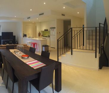 Abbotsford - Photo 3