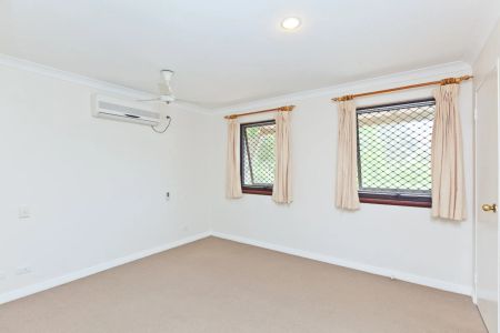 TOWNHOUSE, ONE OF 6! - Photo 3
