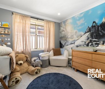 16 Glengyle Court, Wattle Grove NSW 2173 - House For Rent | Domain - Photo 6