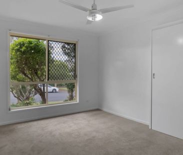 Low-Maintenance Brick Unit in Prime Centenary Heights Location - Photo 2
