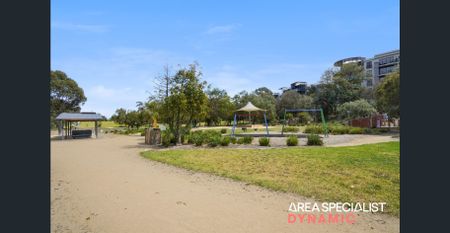 Contemporary 2-Bedroom Apartment in Prime Highett Location - Photo 3