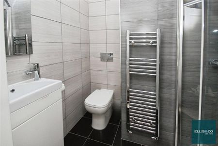 2 bedroom apartment to rent - Photo 3