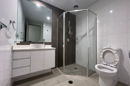 New Floor Board Water Front Apartment - Photo 3