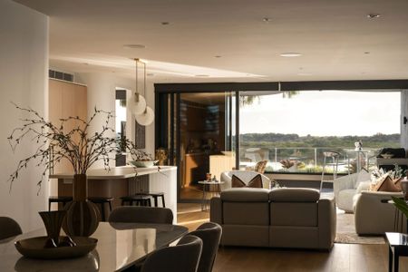 Luxury Waterfront Living with Unmatched Views!! - Photo 2