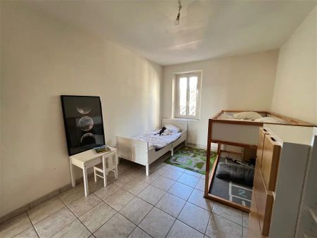 Location maison 4 pièces - 86m² à Plan de cuques (13380) - Photo 2