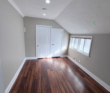 For Lease - 94 Park Road Unit# Upper, Oshawa, Ontario - Photo 2