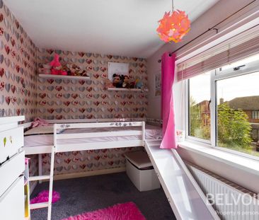 4 bedroom detached house to rent - Photo 3