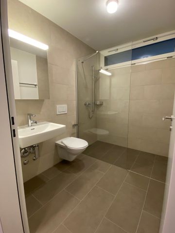 Moderne 4.5-Zimmer-Wohnung an bester Zentrumslage zu vermieten! - Photo 2